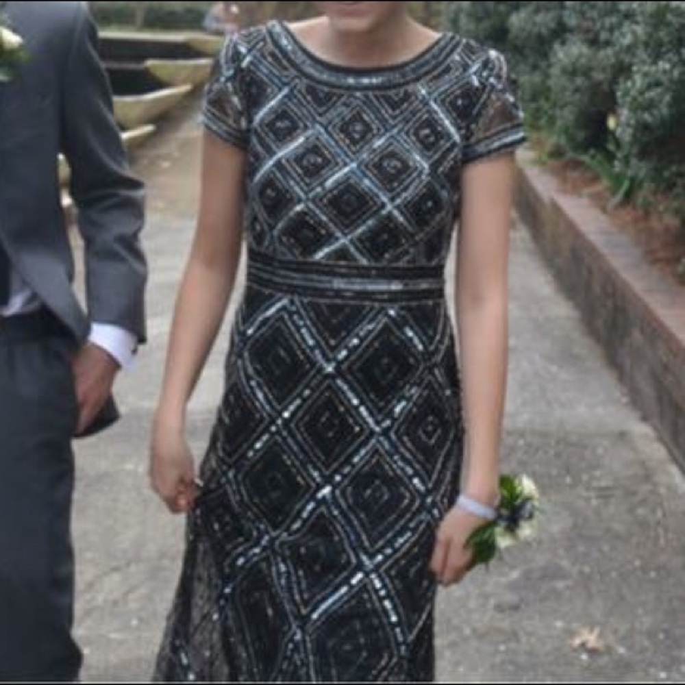 Adrianna Papell Black/Silver Fully Beaded Gown